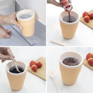 Bicchiere per fare gelati e granite preparazione
