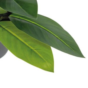 Pianta finta verde con vaso foglia